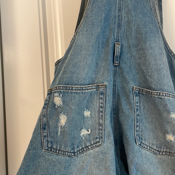 🔥 Urban Basics overalls size S/P - Picture 3 of 3
